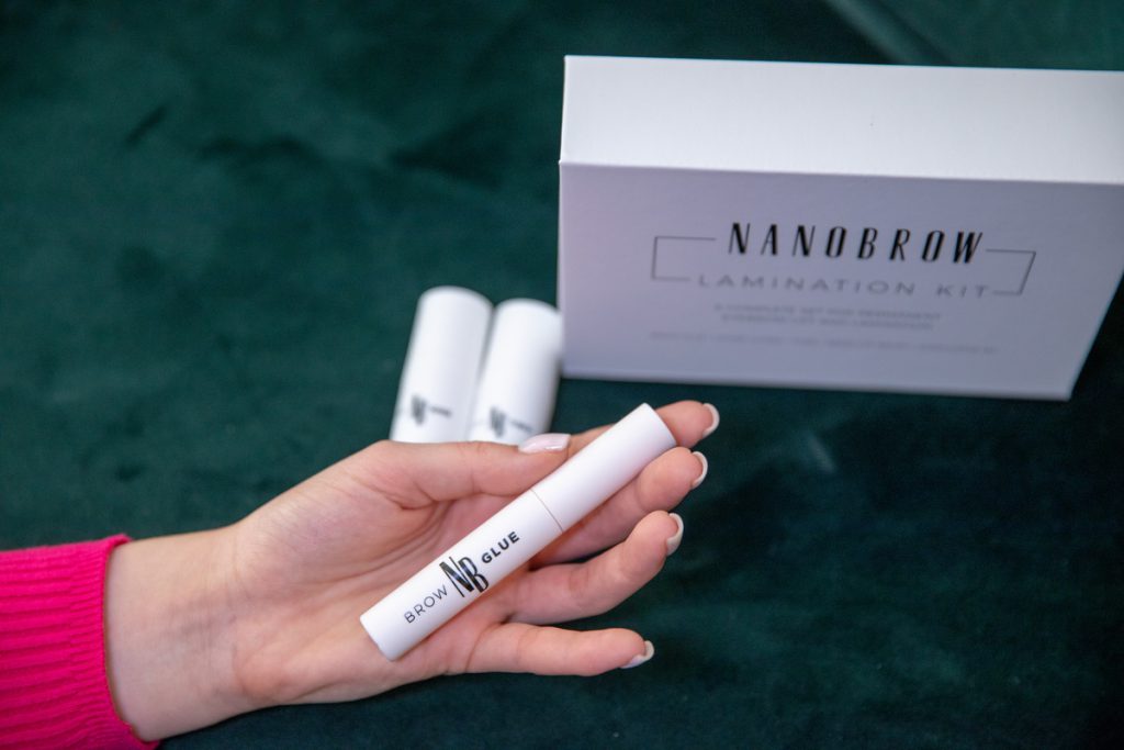 wenkbrauw lamineren thuis