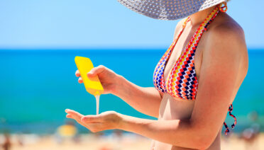 Laten we naar het strand gaan! Hoe Zomer make-up op te doen?